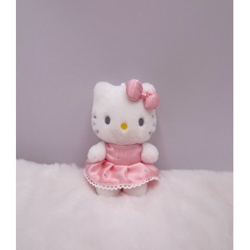 4in Sitting Hello Kitty Keychain – Butterfly Dream