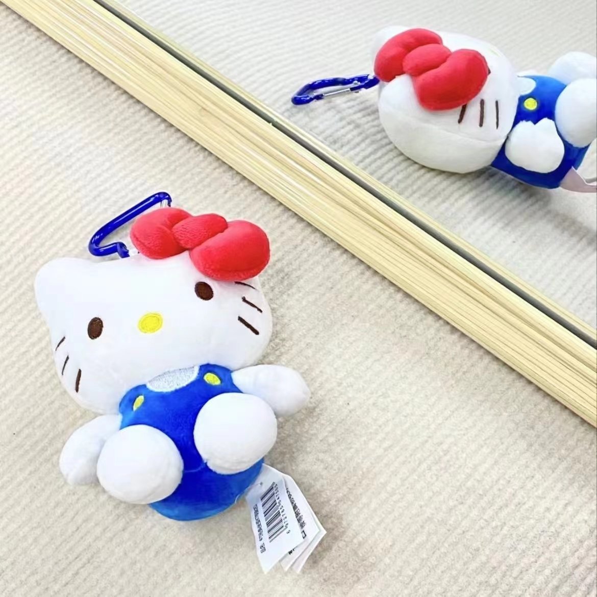Hello Kitty Classic Keychain