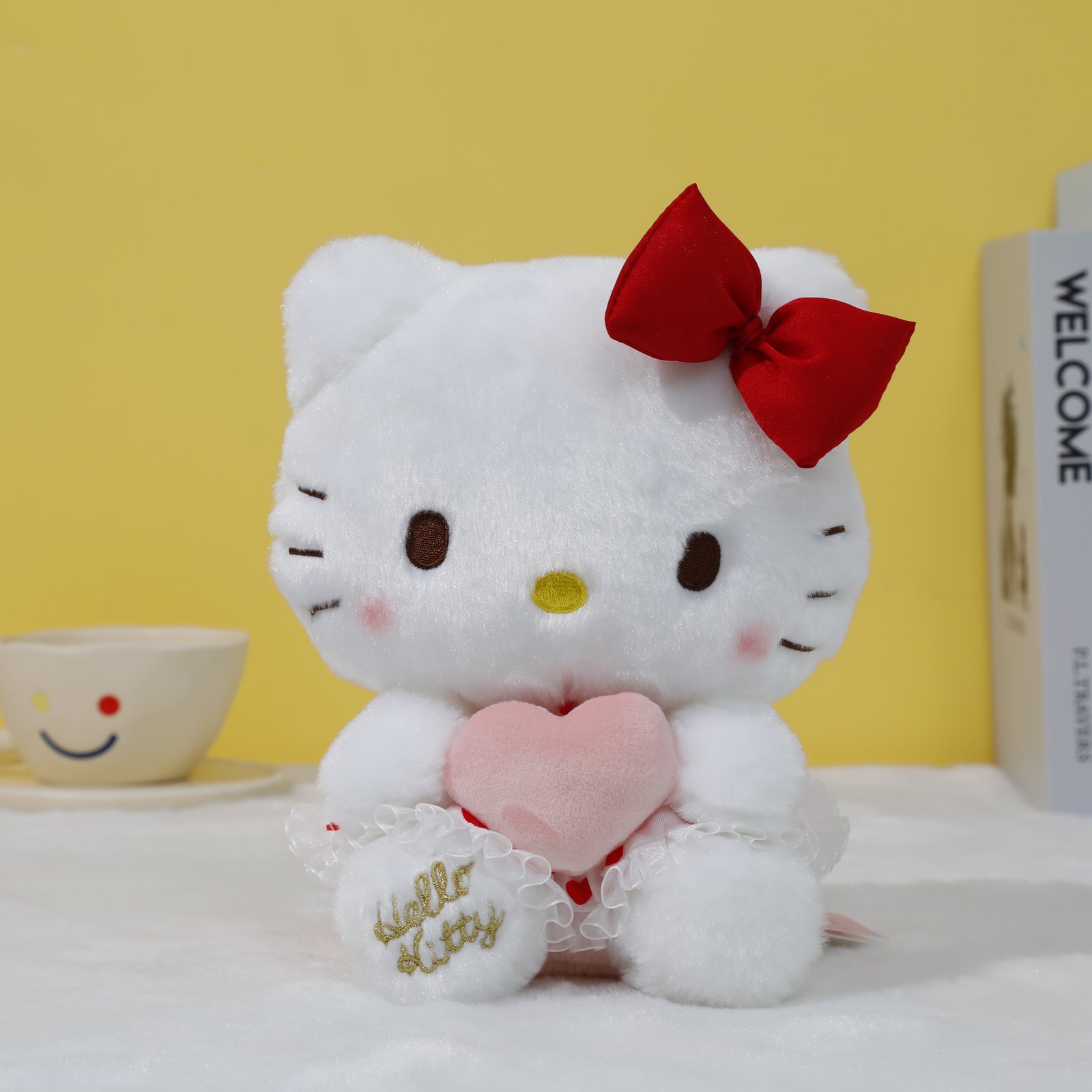 Hello Kitty Peach Heart